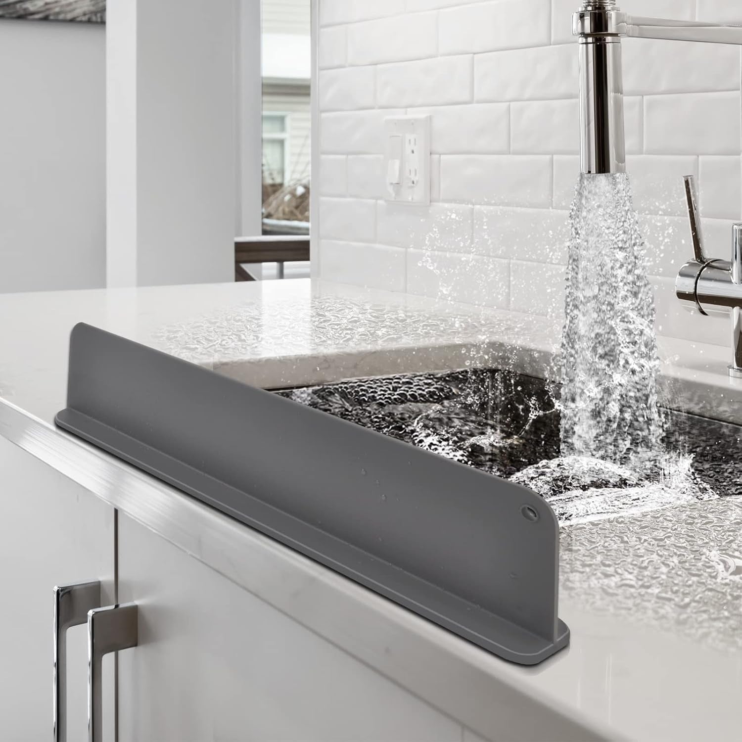 Kitchen Sink Splash Guard - Silicone Splash Guard for Water Sink, Bathtub, Faucet, Sink Backsplash Guard